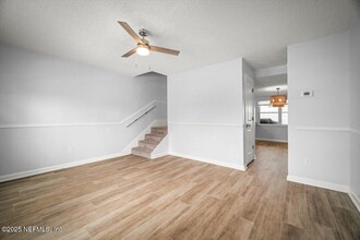 1307 2nd St N in Jacksonville Beach, FL - Building Photo - Building Photo