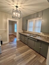 323 E Kathleen St in Sikeston, MO - Building Photo - Building Photo