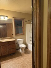 26097 468th Ave in Sioux Falls, SD - Foto de edificio - Building Photo