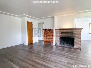 2021 E 72nd St in Tacoma, WA - Building Photo - Building Photo