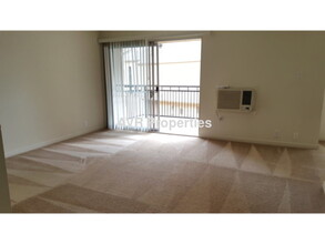 8975 Alcosta Blvd in San Ramon, CA - Building Photo - Building Photo
