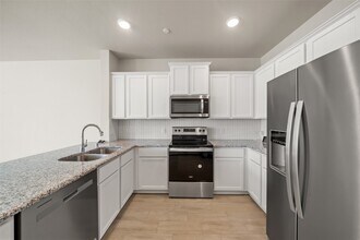 11902 Amber Oak Wy in Tomball, TX - Foto de edificio - Building Photo