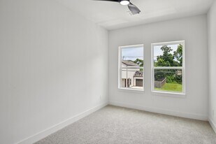 6808 Madrid St in Houston, TX - Building Photo