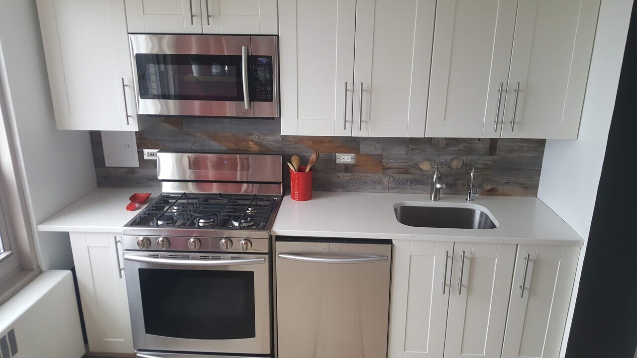 3950 N Lake Shore Dr, Unit 1130-E in Chicago, IL - Foto de edificio