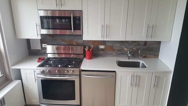 property at 3950 N Lake Shore Dr