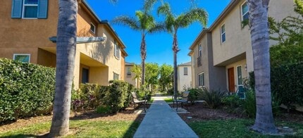 12015 Acadia Ct in Hawthorne, CA - Building Photo - Building Photo