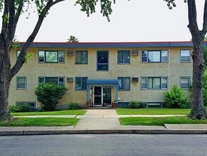 996 Van Buren in St. Paul, MN - Building Photo - Interior Photo