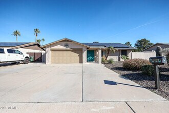 13209 N 30th St in Phoenix, AZ - Building Photo - Building Photo
