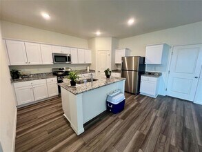 509 Lagoon Dr in Maxwell, TX - Building Photo - Building Photo