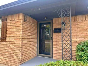 2906 Sharpview Ln in Dallas, TX - Building Photo - Building Photo