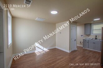 2119 Mercer St in Columbia, SC - Foto de edificio - Building Photo