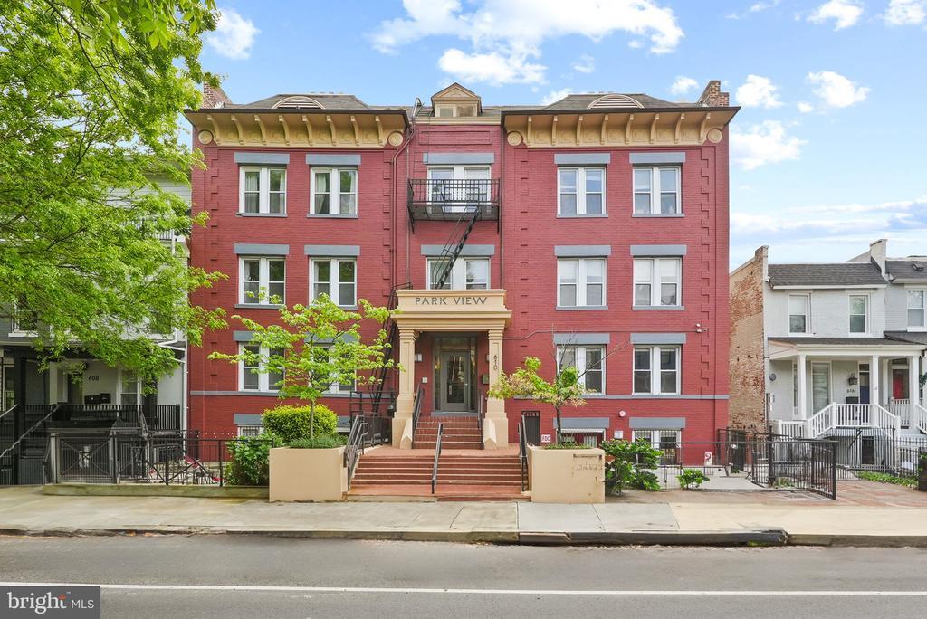 610 Irving St NW in Washington, DC - Building Photo