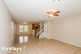 3643 Bridgebluff Ln in Katy, TX - Foto de edificio - Building Photo