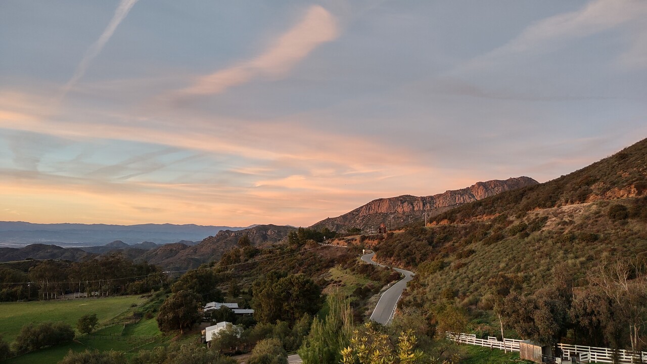 11400 Pacific View Dr, Unit Main House in Malibu, CA - Building Photo