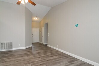 705 Skipjack Dr in Henderson, NV - Building Photo - Building Photo