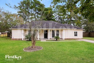 303 Longstreet St in Summerville, SC - Building Photo