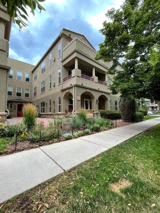 40 Madison St in Denver, CO - Building Photo