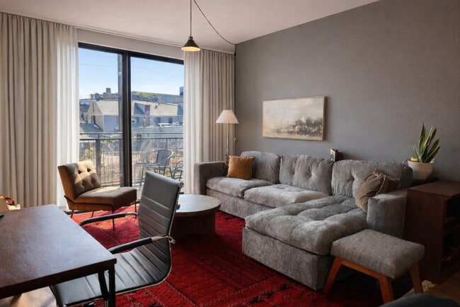 324 S 2nd St, Unit SI ID1504185P in Milwaukee, WI - Building Photo - Building Photo