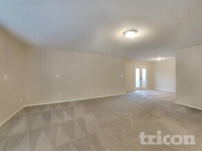 1679 Long Lake Dr in Greenwood, IN - Building Photo - Building Photo