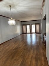 8000 Donore Pl, Unit 5 in San Antonio, TX - Foto de edificio - Building Photo