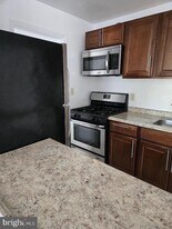 541 Wilson Bridge Dr in Oxon Hill, MD - Building Photo