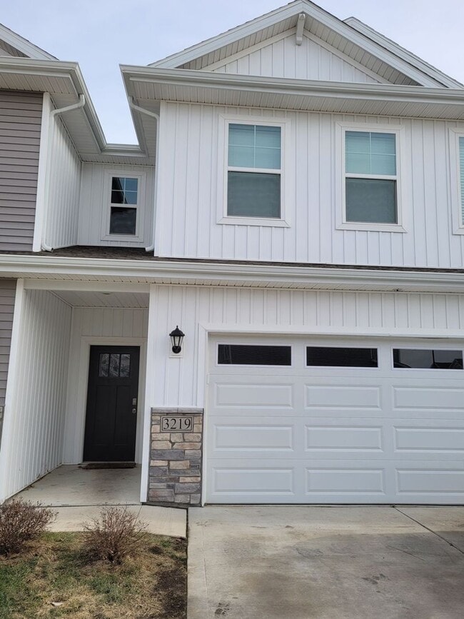 property at 3219 NW Cedarwood Dr