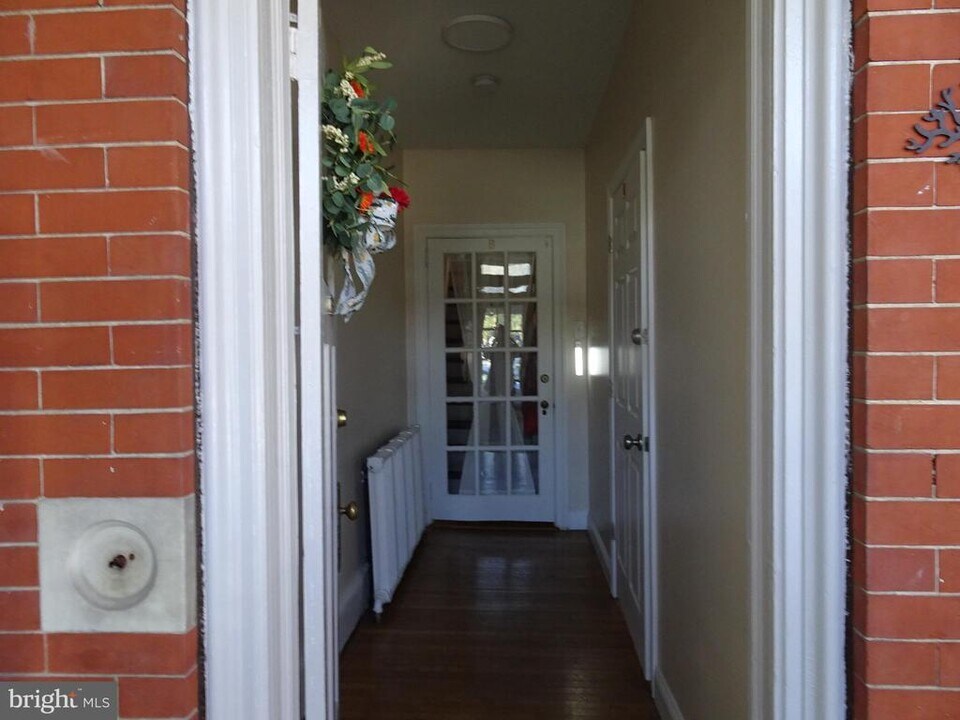 45 W 5th St in New Castle, DE - Building Photo