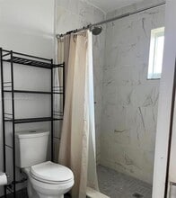 2001 N Park Rd in Hollywood, FL - Building Photo - Building Photo