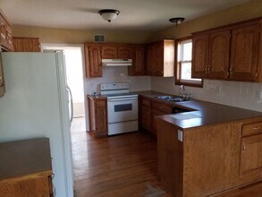 11721 N Campbell St in Kansas City, MO - Building Photo - Building Photo
