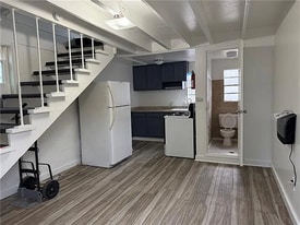 321 Bengal Rd in River Ridge, LA - Building Photo