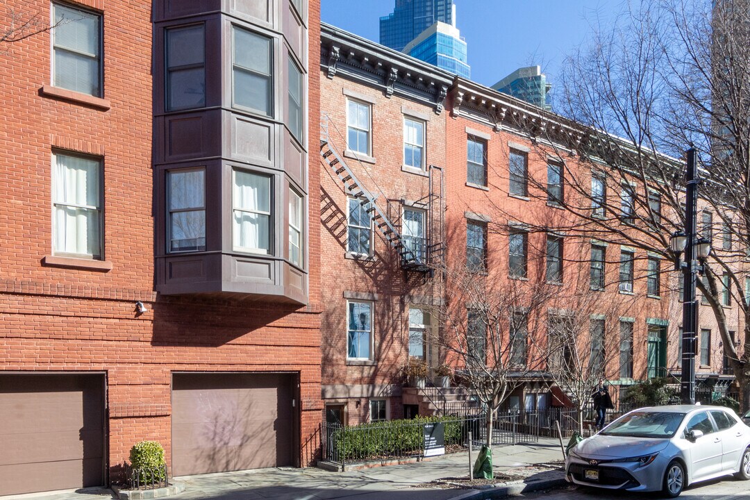 86 Essex St in Jersey City, NJ - Foto de edificio