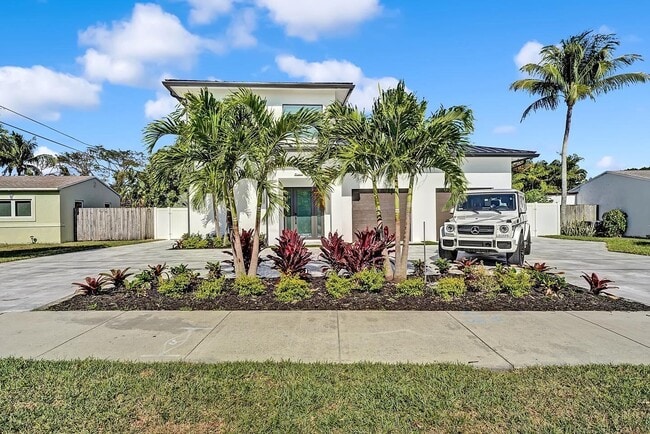 property at 1611 NE 2nd Ave