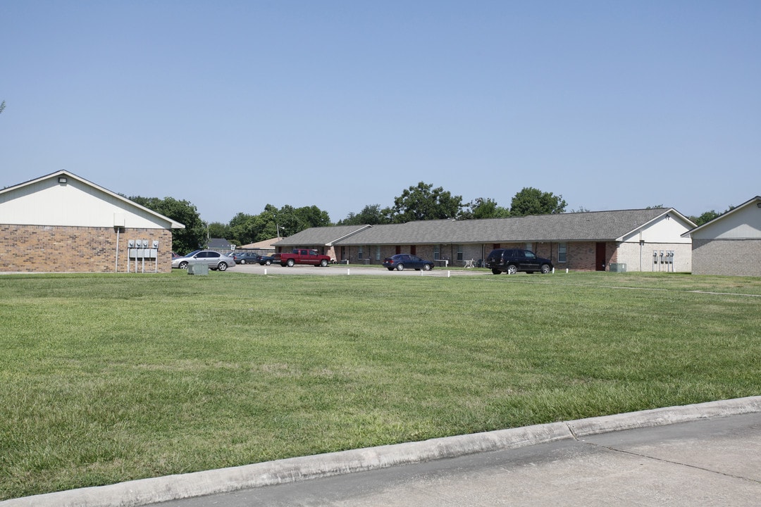 Bay City Village Apartments in Baytown, TX - Building Photo