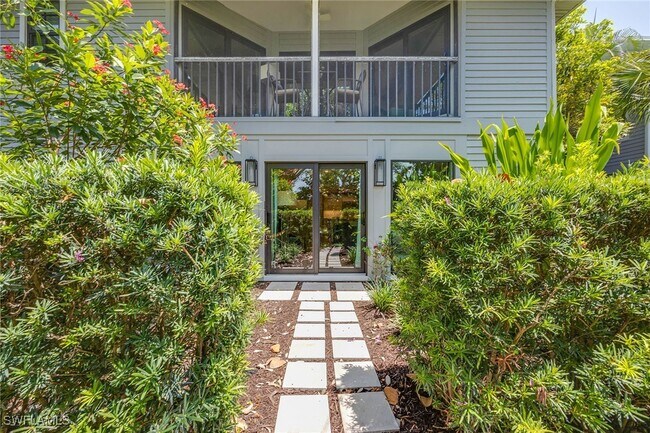 property at 392 7th Ave S