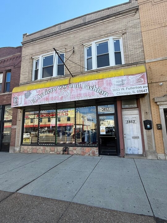 3853 W Fullerton Ave, Unit #2 in Chicago, IL - Building Photo