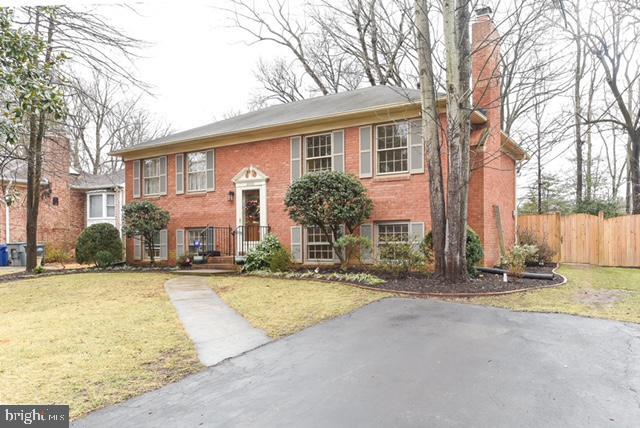property at 2003 Cool Spring Dr