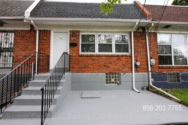 property at 2442 Wainwright St