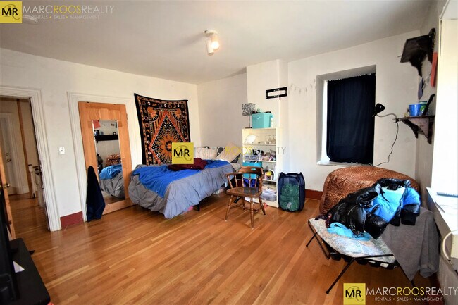property at 6 Sewall St