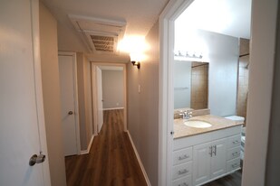 5221 Bonita Ave in Dallas, TX - Building Photo