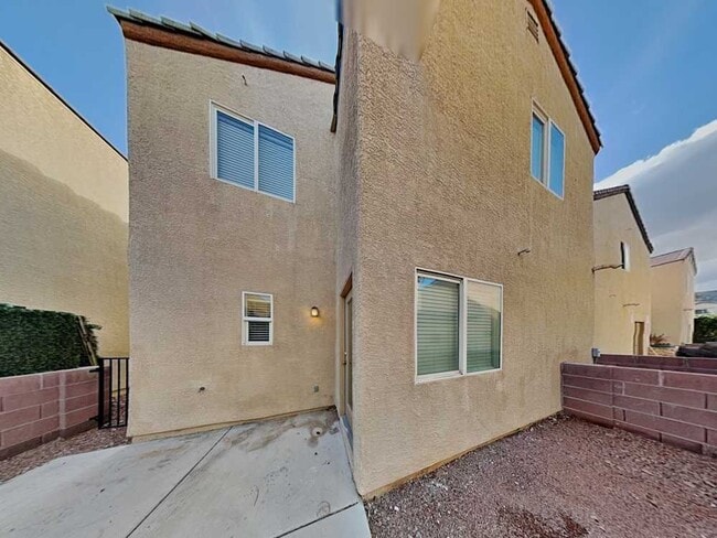 property at 9274 Hollander Ave