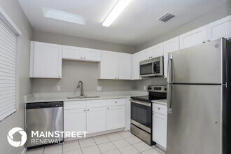 1301 Farragut Dr N in St. Petersburg, FL - Building Photo - Building Photo