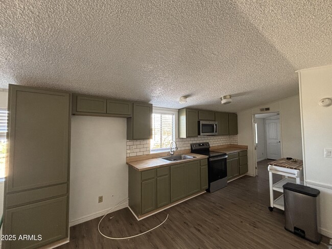 24215 E Logan Blvd in Florence, AZ - Building Photo - Building Photo