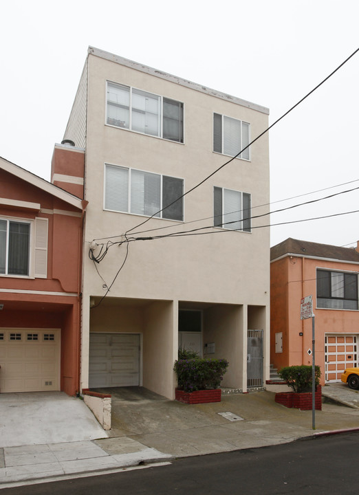 235 Miriam St in Daly City, CA - Building Photo