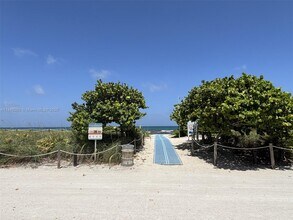 8900 Collins Ave in Surfside, FL - Building Photo - Building Photo