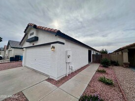3043 W Covey Ln in Phoenix, AZ - Building Photo