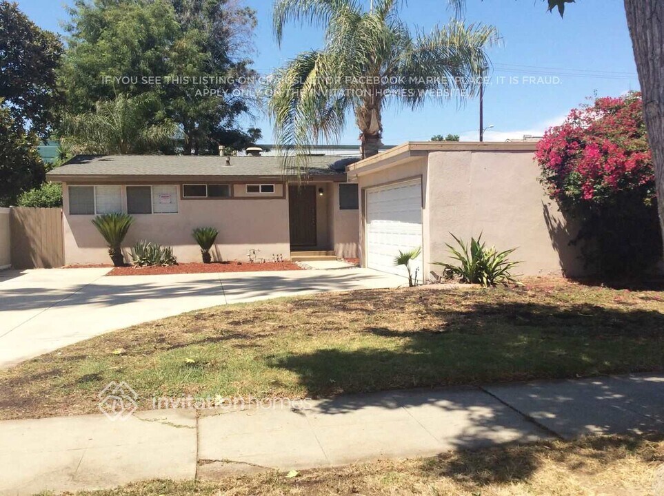 14215 Cohasset St in Los Angeles, CA - Building Photo