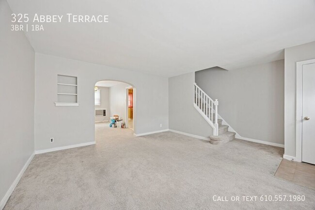 325 Abbey Terrace in Drexel Hill, PA - Building Photo - Building Photo