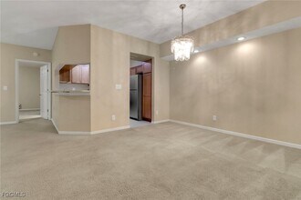 100 Siena Way in Naples, FL - Building Photo - Building Photo