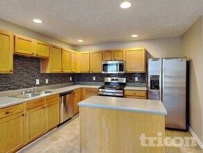 3243 Deer Valley Dr NW, Unit 8 in Acworth, GA - Foto de edificio - Building Photo