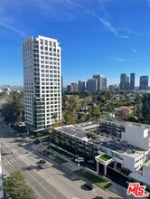 865 Comstock Ave in Los Angeles, CA - Building Photo - Building Photo